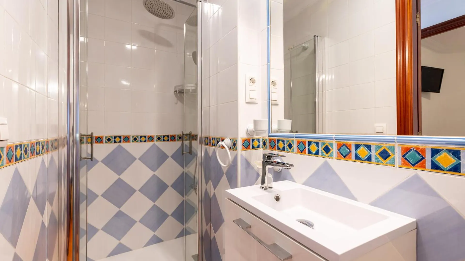 Bn Luminoso Apartamento Para Familias En Excelente Ubicacion Sevilha