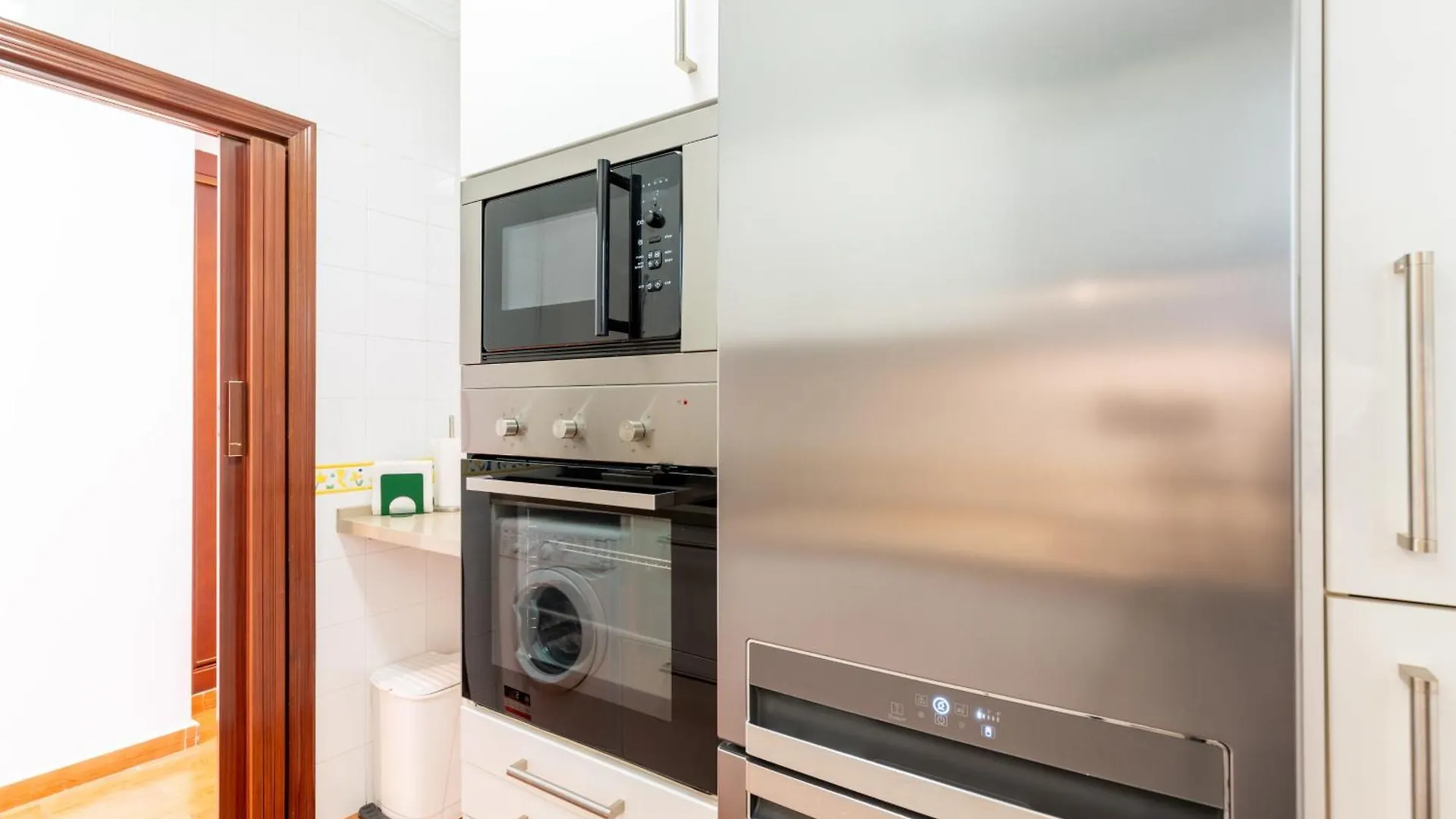 Bn Luminoso Apartamento Para Familias En Excelente Ubicacion Sevilha